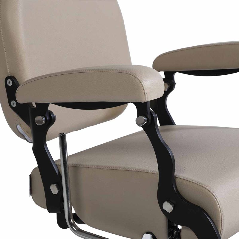 LR:BC750:-LEVANTE BARBER CHAIR
